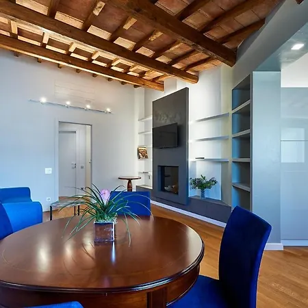 Apartamento Nazionale Skyloft -luxury Penthouse