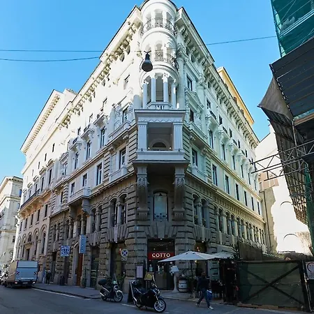 Апартаменты Nazionale Skyloft -luxury Penthouse Рим